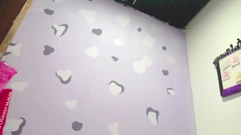 danna online show from December 4, 3:04 am