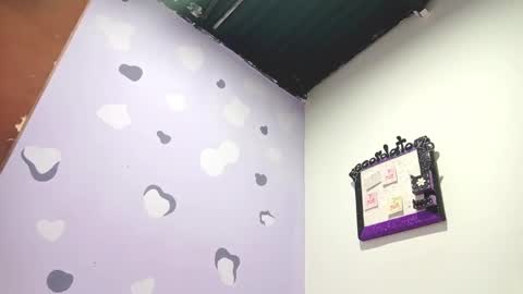 danna online show from December 6, 3:30 am