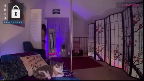 Jules online show from January 10, 10:50 am