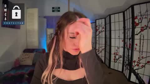 Jules online show from February 20, 12:15 pm