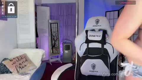 Jules online show from September 27, 10:20 am