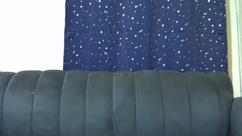 Snapshot of petitekittyy chatting on February 8, 3:37 pm Kitty online show from February 8, 3:37 pm