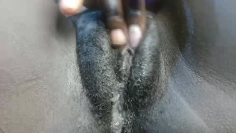 Snapshot of petiteme1 chatting on January 10, 1:21 am petiteme1 online show from January 10, 1:21 am