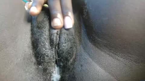 Snapshot of petiteme1 chatting on January 10, 6:06 pm petiteme1 online show from January 10, 6:06 pm