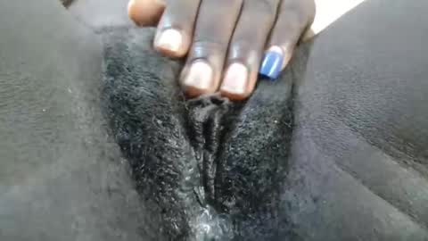 Snapshot of petiteme1 chatting on January 19, 7:58 pm petiteme1 online show from January 19, 7:58 pm