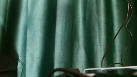 Snapshot of petiteme1 chatting on January 31, 2:26 am petiteme1 online show from January 31, 2:26 am