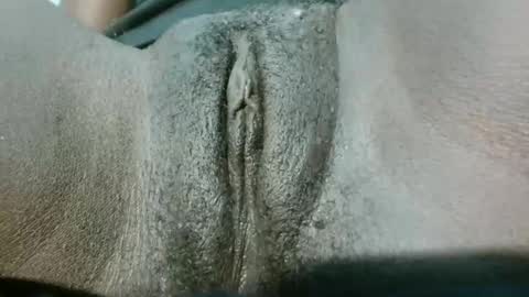 Snapshot of petiteme1 chatting on February 5, 7:10 pm petiteme1 online show from February 5, 7:10 pm