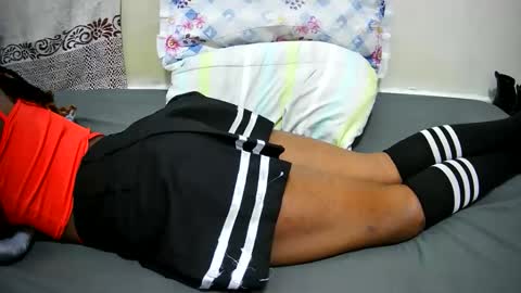 petitetasha online show from November 30, 8:18 am