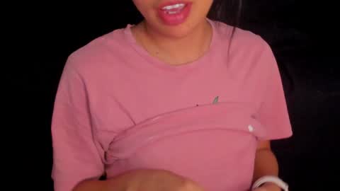 Snapshot of petitgirl_ chatting on December 30, 8:25 pm J A S S online show from December 30, 8:25 pm