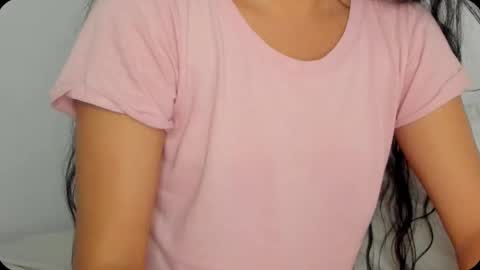 Snapshot of petitgirl_ chatting on February 22, 3:56 am J A S S online show from February 22, 3:56 am