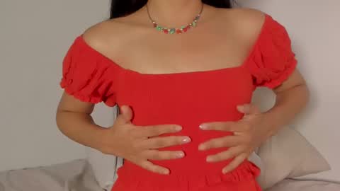 Snapshot of petitgirl_ chatting on February 27, 6:09 pm J A S S online show from February 27, 6:09 pm