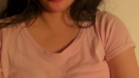 Snapshot of petitgirl_ chatting on October 24, 10:39 pm J A S S online show from October 24, 10:39 pm