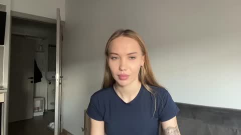 Snapshot of petraartiaga chatting on July 30, 12:26 pm Amelie online show from July 30, 12:26 pm