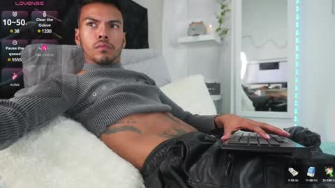 Snapshot of pettercat chatting on January 30, 12:18 am Pettercat online show from January 30, 12:18 am