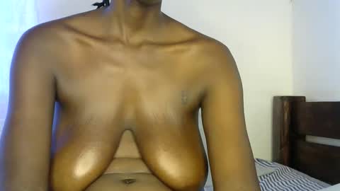 pettite_cora1 online show from December 3, 2:04 pm