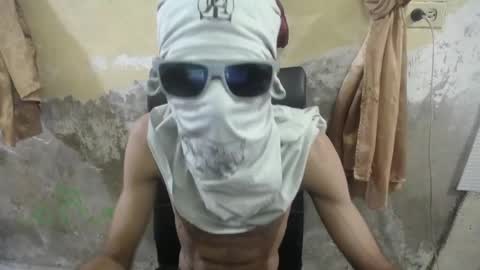 petty_boy777 online show from January 12, 9:09 pm