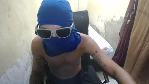 petty_boy777 online show from January 19, 2:54 pm