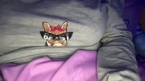 peular online show from March 29, 8:31 pm