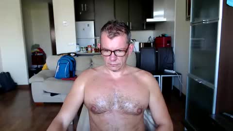 Snapshot of pg19clp4191zm chatting on September 25, 3:05 pm Alex online show from September 25, 3:05 pm