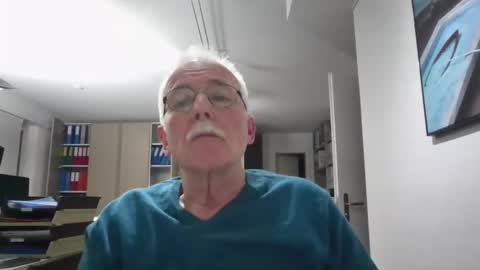 Snapshot of pgroove542707 chatting on April 1, 9:56 pm pgroove542707 online show from April 1, 9:56 pm