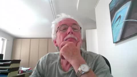Snapshot of pgroove542707 chatting on June 29, 10:15 am pgroove542707 online show from June 29, 10:15 am
