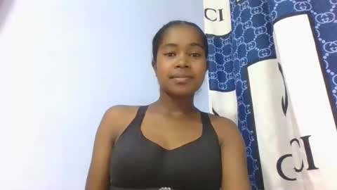 phania185885 online show from February 24, 6:06 pm