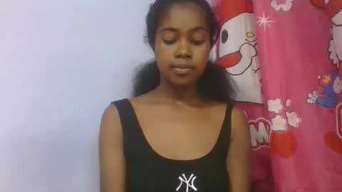 phania185885 online show from April 19, 4:39 pm