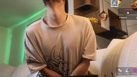 phantom_bigger1 online show from February 5, 11:23 am