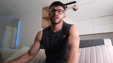 phantom_bigger1 online show from January 9, 2:53 pm