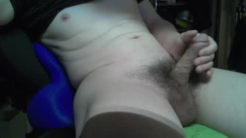 Snapshot of phantom_h chatting on December 19, 3:52 pm phantom online show from December 19, 3:52 pm