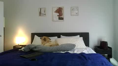 Snapshot of phatassblond chatting on December 24, 7:11 pm PhatAssBlond online show from December 24, 7:11 pm