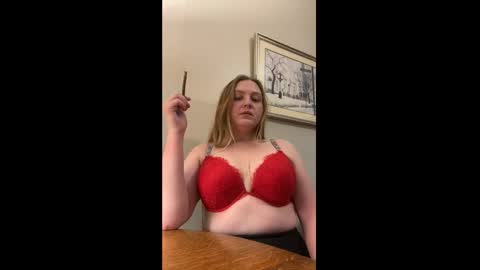 Snapshot of phatassblond chatting on January 15, 2:49 am PhatAssBlond online show from January 15, 2:49 am