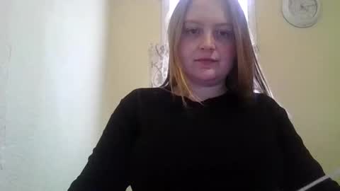 Snapshot of phatassblond chatting on February 20, 8:14 pm PhatAssBlond online show from February 20, 8:14 pm