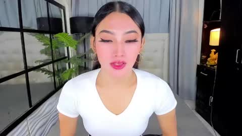 phenomenal_ivy online show from June 5, 2:56 pm
