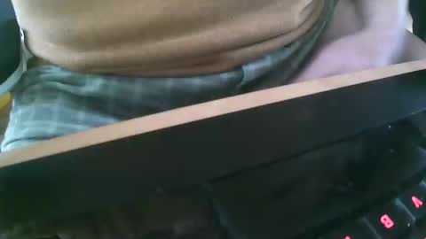 Snapshot of philache04 chatting on December 13, 8:41 am Gabu online show from December 13, 8:41 am