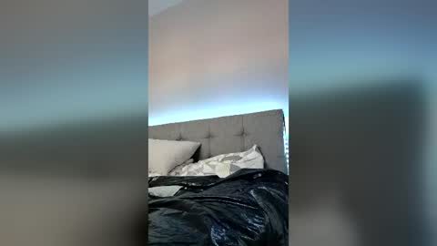 Snapshot of philemmaup chatting on July 5, 5:58 am philemmaup online show from July 5, 5:58 am