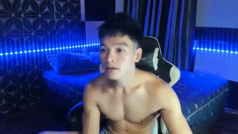 Snapshot of philhotbody chatting on February 6, 2:37 pm AJ online show from February 6, 2:37 pm