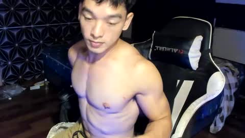 Snapshot of philhotbody chatting on February 11, 12:16 pm AJ online show from February 11, 12:16 pm