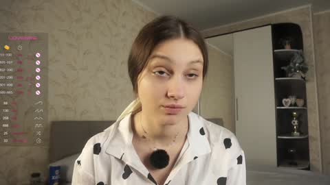 Bella online show from January 25, 2:04 am