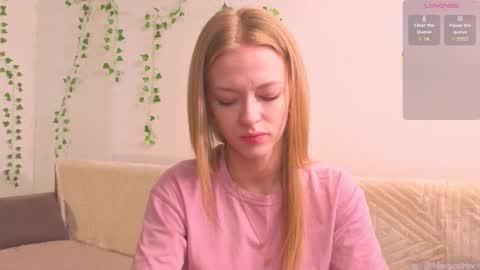 Snapshot of philippagales chatting on September 26, 7:12 am Margot call me Margot  Robbie online show from September 26, 7:12 am