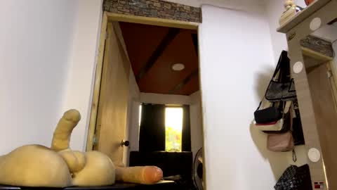 Snapshot of phillip_brownn chatting on September 19, 12:06 pm PHILLIP online show from September 19, 12:06 pm