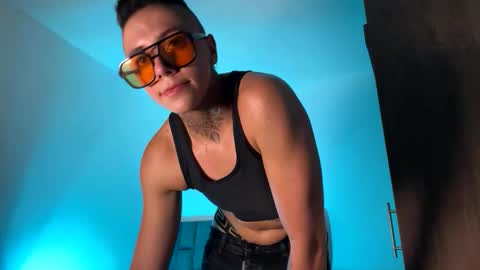 PHILLIP online show from April 21, 10:01 pm