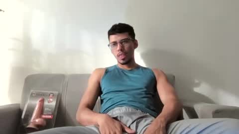 Milo online show from August 3, 12:32 pm