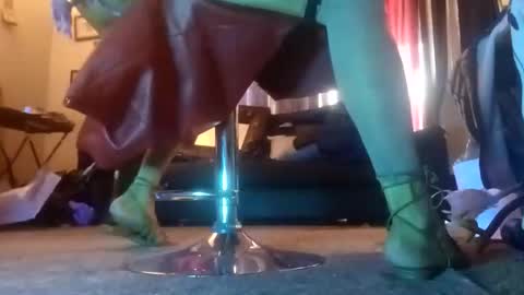 Snapshot of phillipdee chatting on February 20, 6:41 pm phillipdee online show from February 20, 6:41 pm