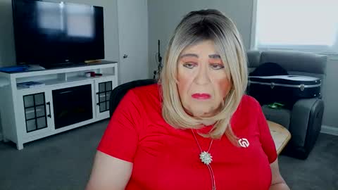 Geri online show from May 31, 2:24 pm