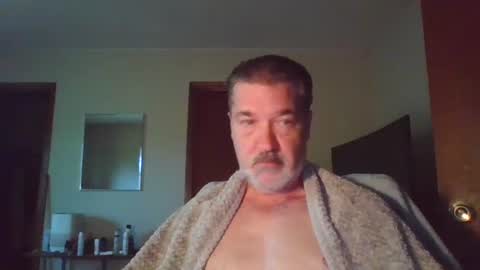 Snapshot of phillyslave21 chatting on October 12, 12:59 pm slave online show from October 12, 12:59 pm