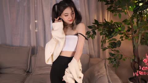 Hitomi oo online show from December 6, 12:05 pm