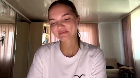 Snapshot of philomenamaurus chatting on August 4, 11:13 am Eva online show from August 4, 11:13 am