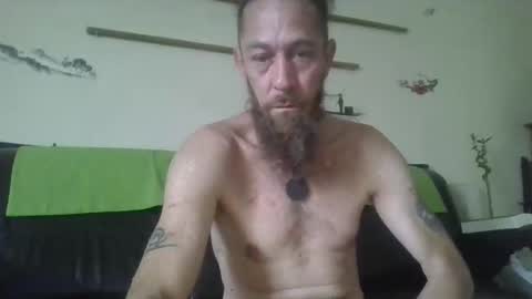 Snapshot of phorceofzen chatting on April 25, 1:14 pm phorceofzen online show from April 25, 1:14 pm