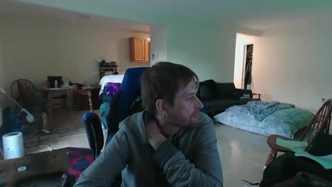 Snapshot of phrostdd chatting on May 11, 11:24 pm FrankenDaddy online show from May 11, 11:24 pm